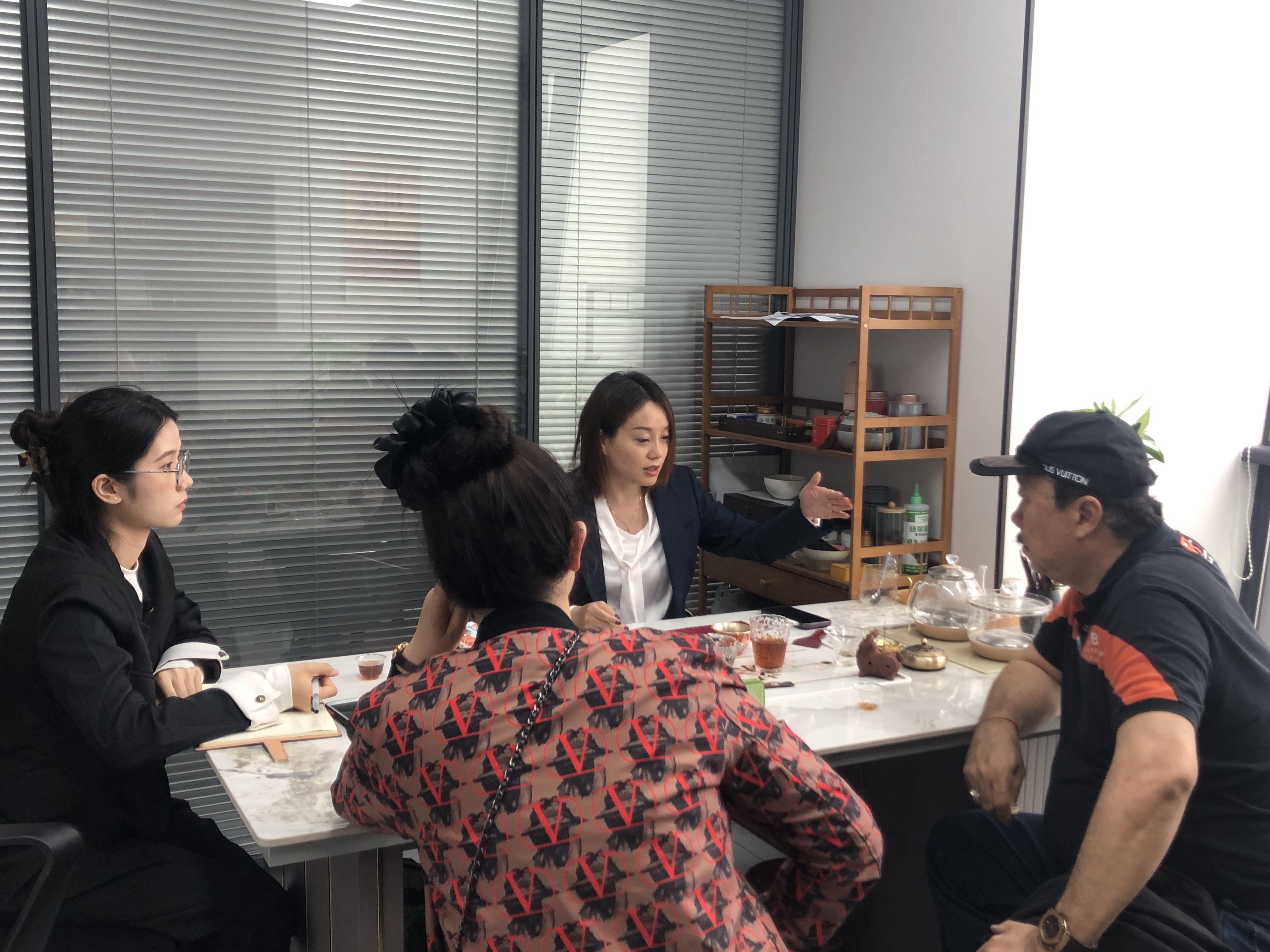 Talking with Singaporean customers